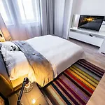 Than 4* Братислава
