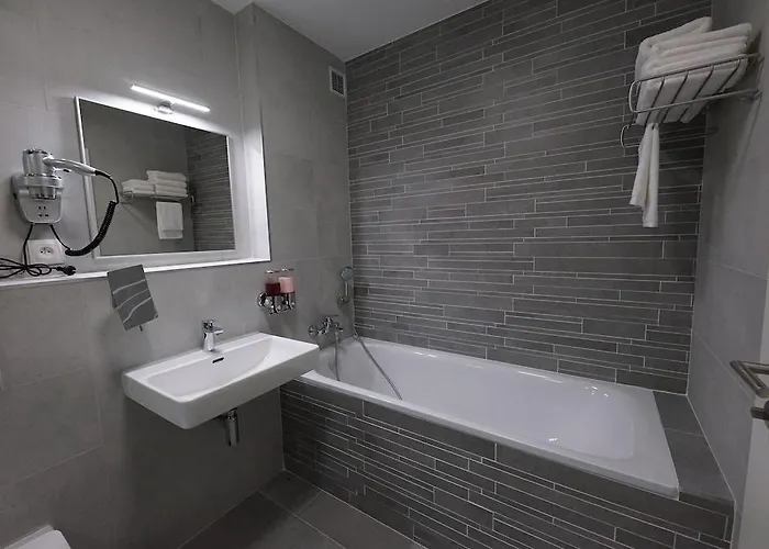 Nocľah s raňajkami Than Bratislava