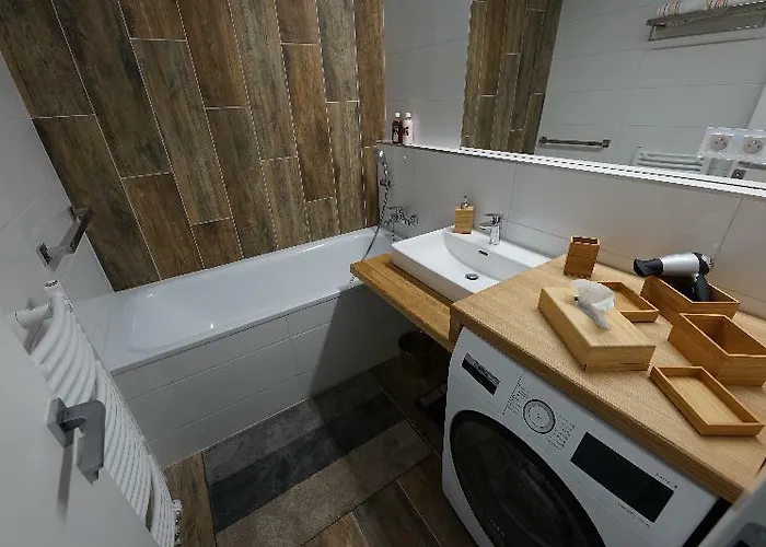 Than Nocľah s raňajkami