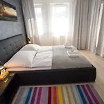 Than 4* Pressburg
