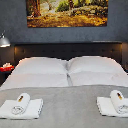 Bed & Breakfast Than 4*